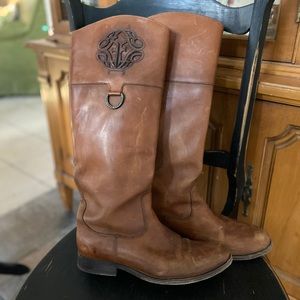 Classic Frye Melissa logo emblem boots